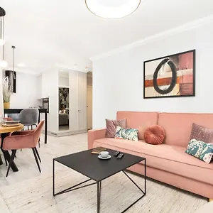 Harmonia Oliwska Premium By Renters Prestige , Gdańsk Polska